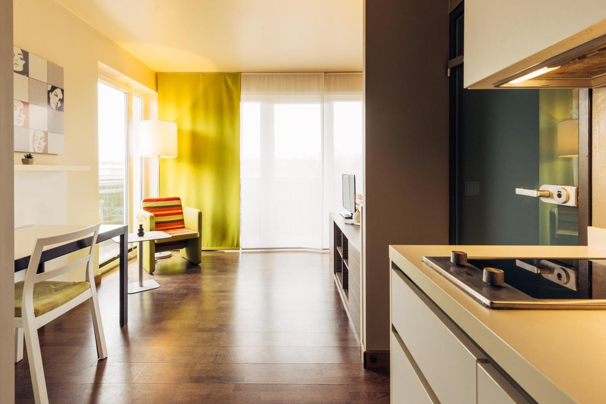 Harry'S Home Hart Bei Graz Hotel & Apartments Exterior foto