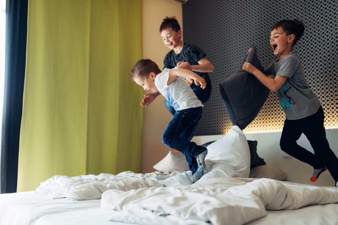 Harry'S Home Hart Bei Graz Hotel & Apartments Exterior foto